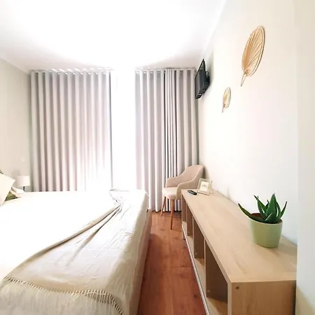 Sonetos - 3* Porto